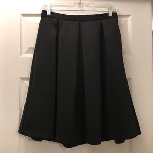 Forever 21 Knee Length Pleated Flare Black Skirt